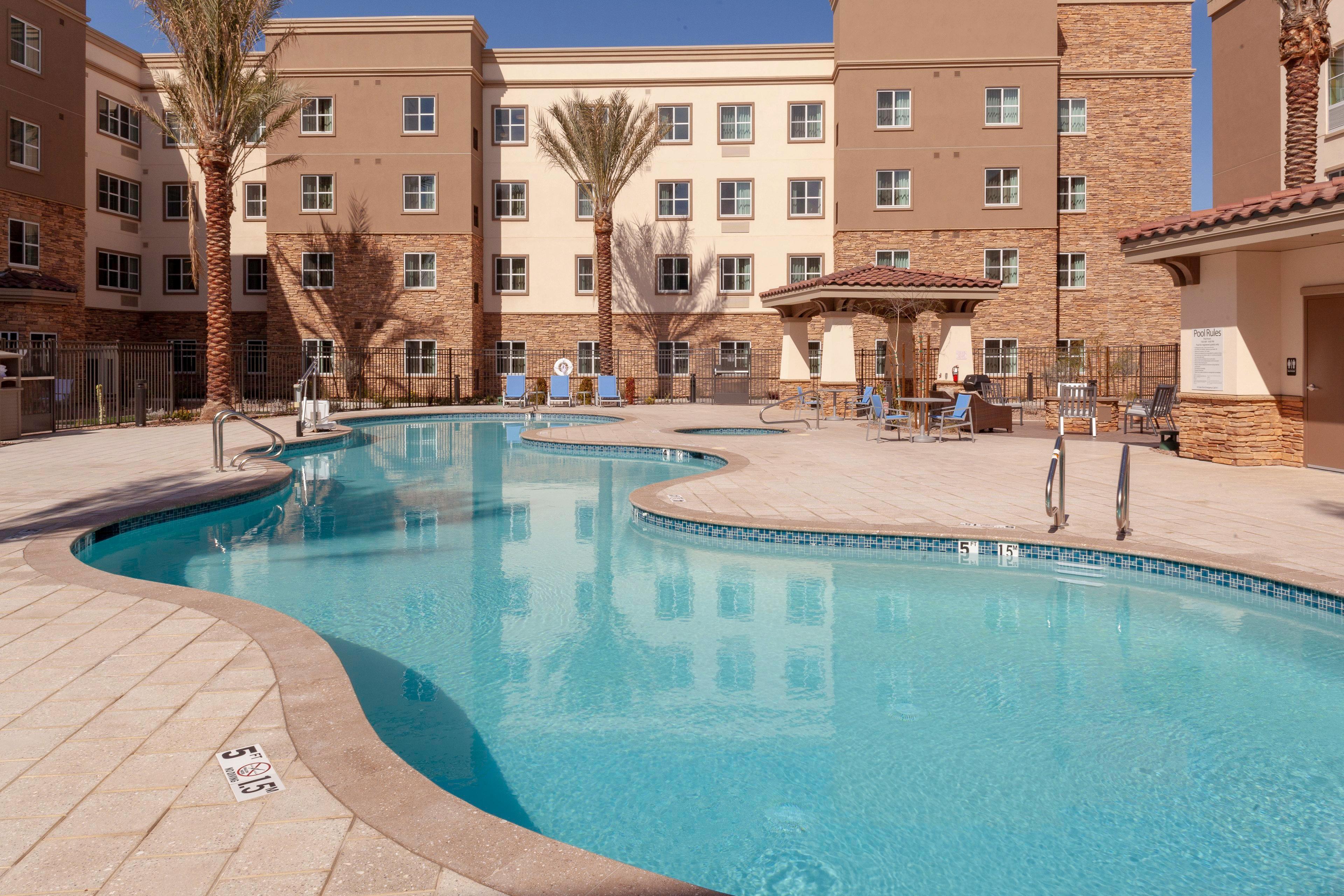 Holiday Inn Express & Suites - Gilbert - East Mesa By Ihg Exterior foto